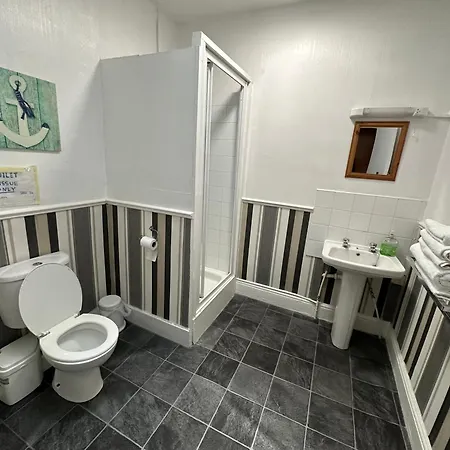 Tuxford House-3